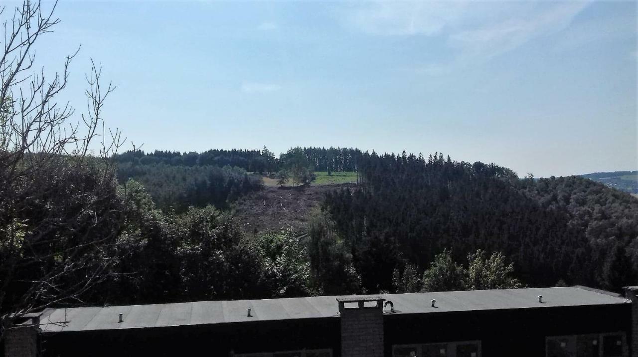 Au Havre Du Circuit Villa Malmedy Exterior photo